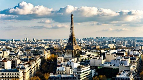 How to Go Public on European Exchanges: Prerequisites, Regulations, Steps